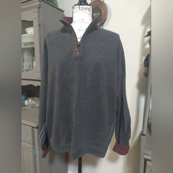 Tommy Bahama Other - Men's sweatshirt sz XL